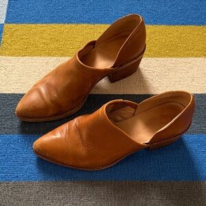 Women’s Tan Leather Slip-On Heels
